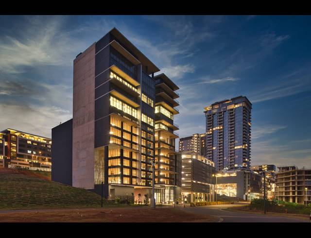 478M² OFFICE FOR SALE IN LA LUCIA RIDGE